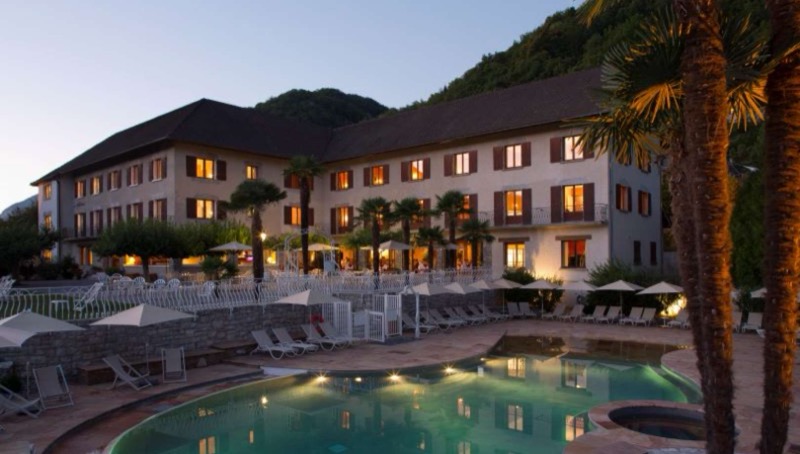 Hôtel Les Grillons à Talloires · vue sur le lac d'Annecy